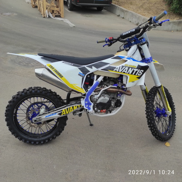 Мотоцикл кроссовый / эндуро Avantis (Авантис) Enduro 300 ARS PRO EFI 21/18 (177ММ вод.охл.) 2020 | Мототека